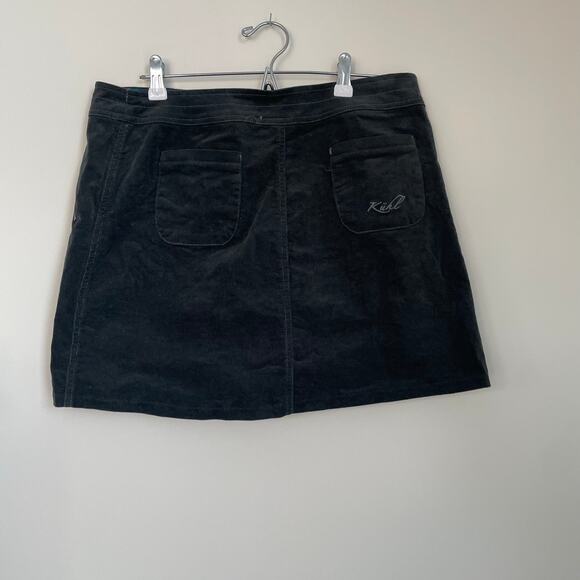 KUHL Streamline Corduroy Mini Skirt Women’s 8 Dark Gray Buttons Zip Pockets - Picture 2 of 16
